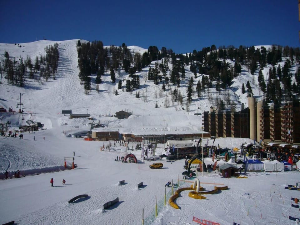 Snow and ski sports
