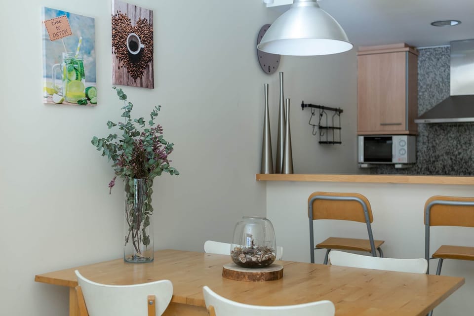 living room, lunchroom (12)