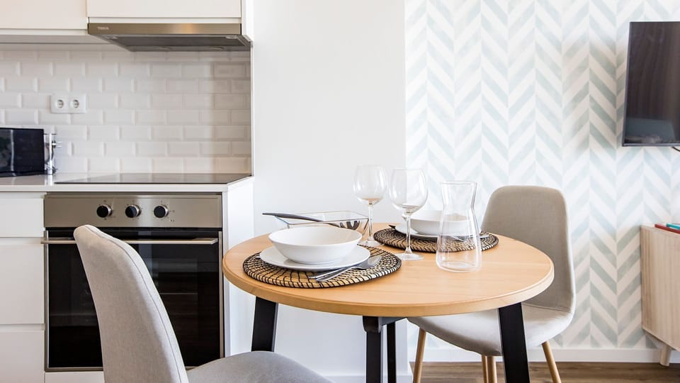 Lovely Dining Area #porto #airbnb
