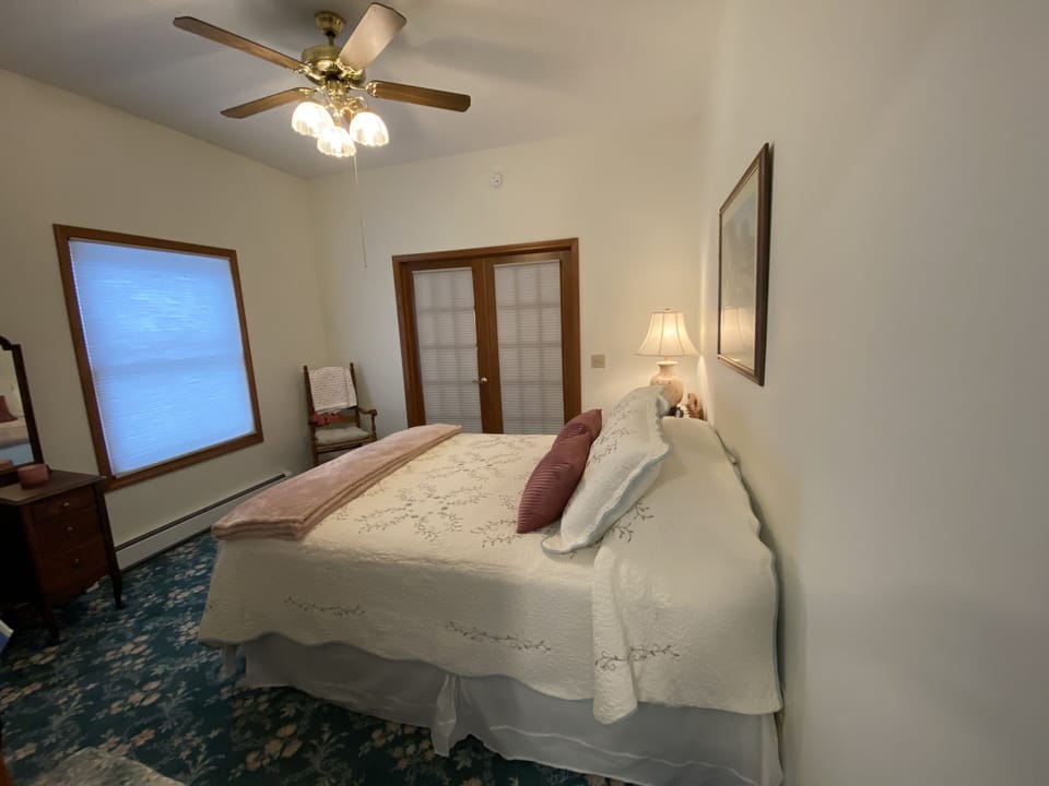 Great private full size master bedroom on main floor direct access to full bath!