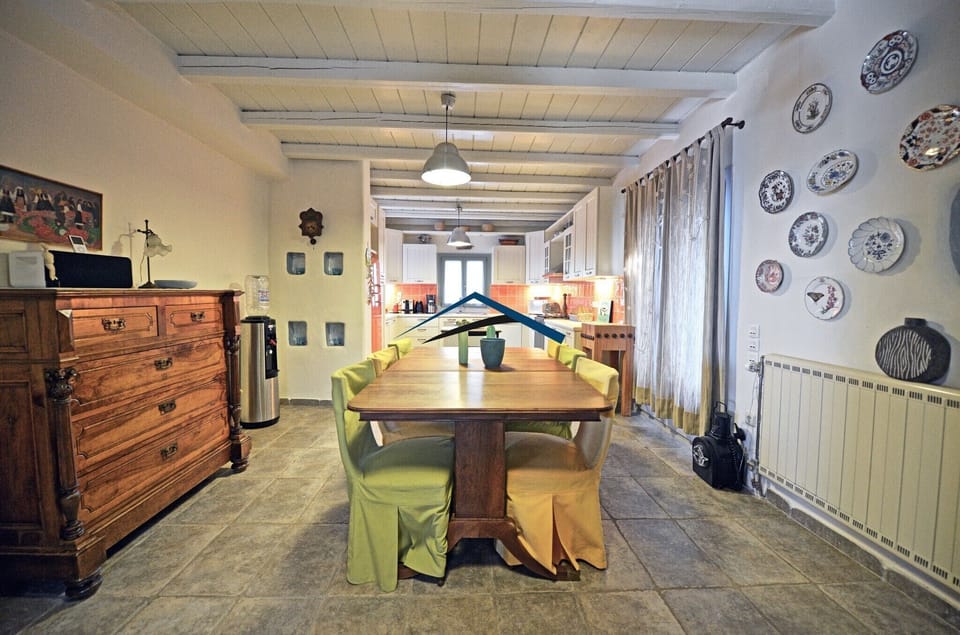The large dining and kitchen area.