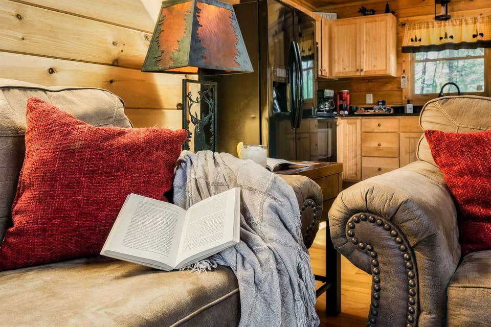 Relax and read a book while enjoying the calm of the mountains. 