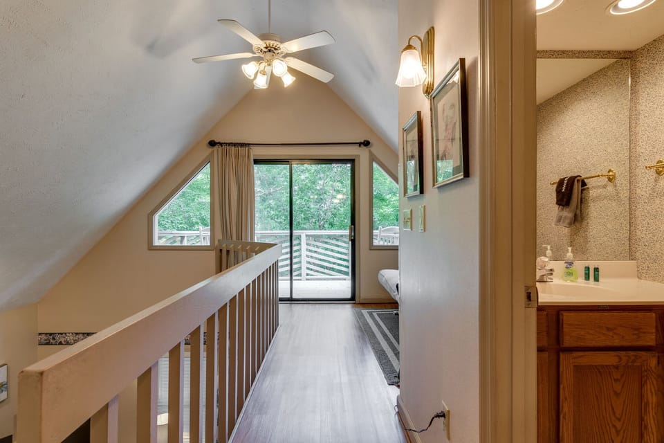 The loft leads to an upper deck.