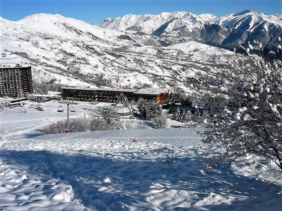 Snow and ski sports