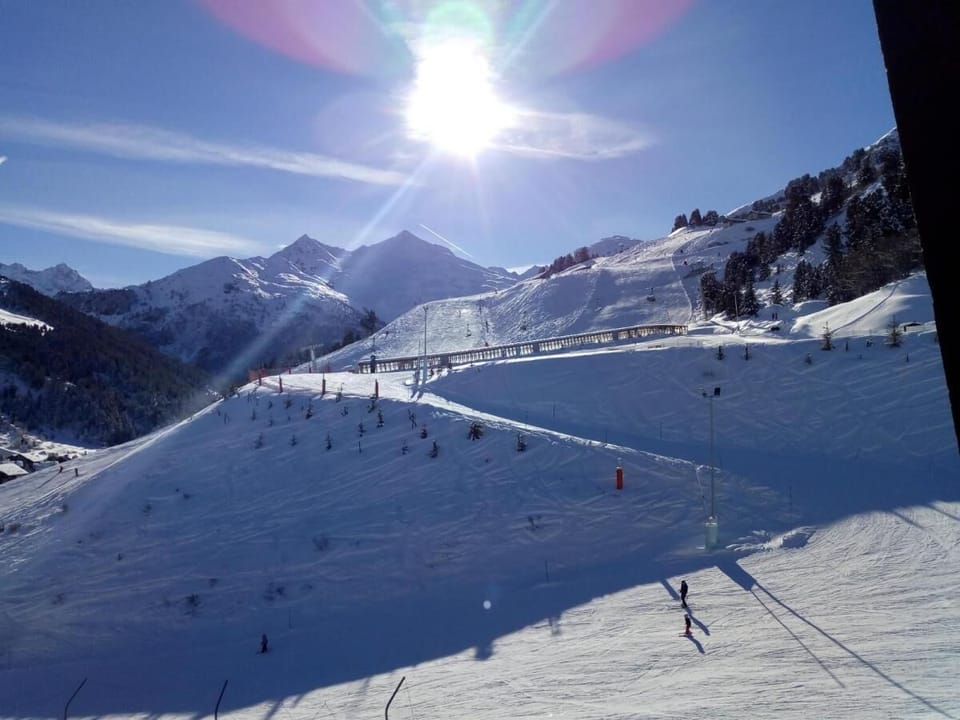 Snow and ski sports
