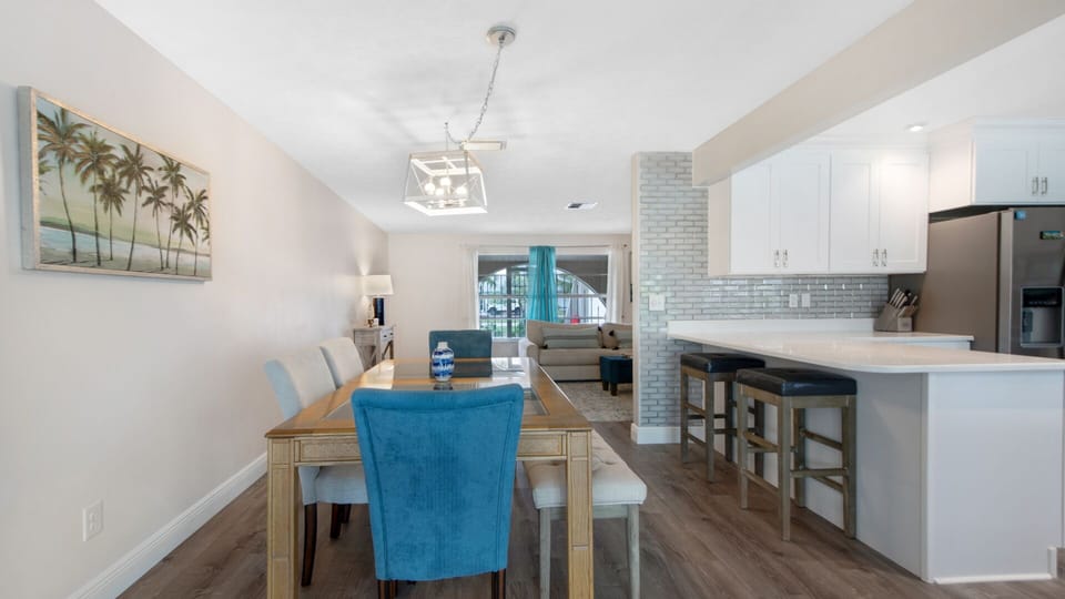 Dining room by kitchen