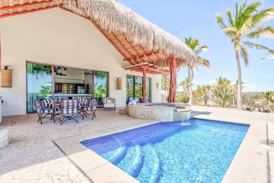 Pool and Spa (1)