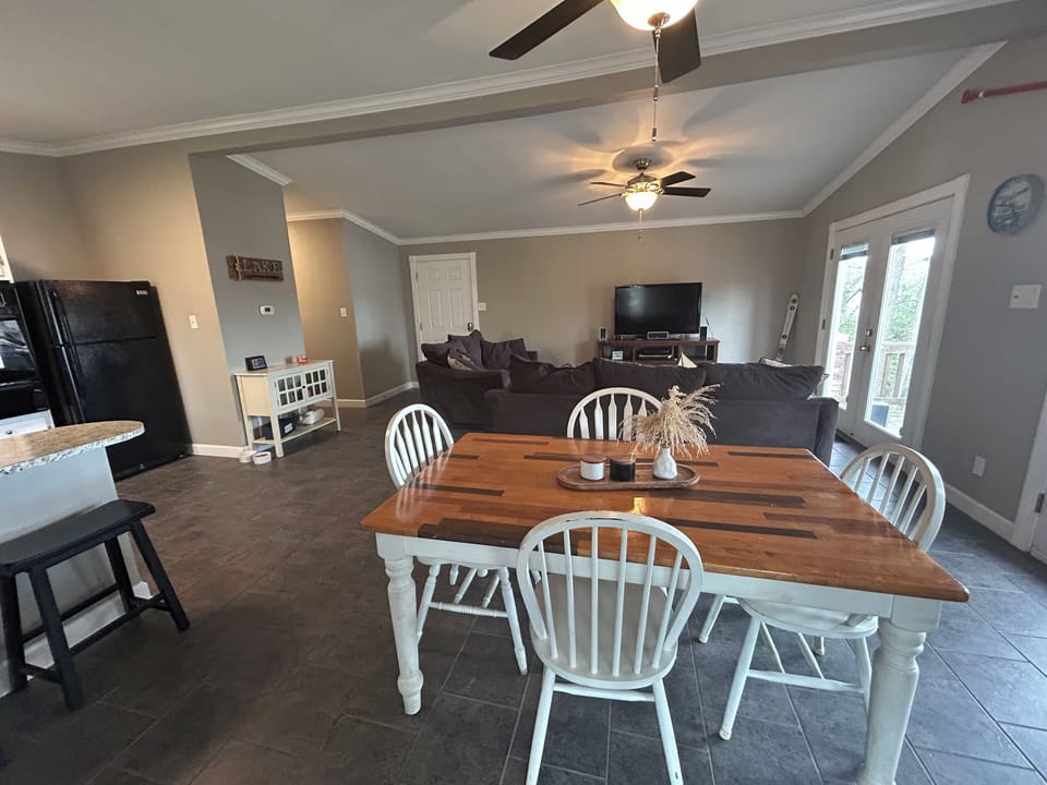 Living room, dining room