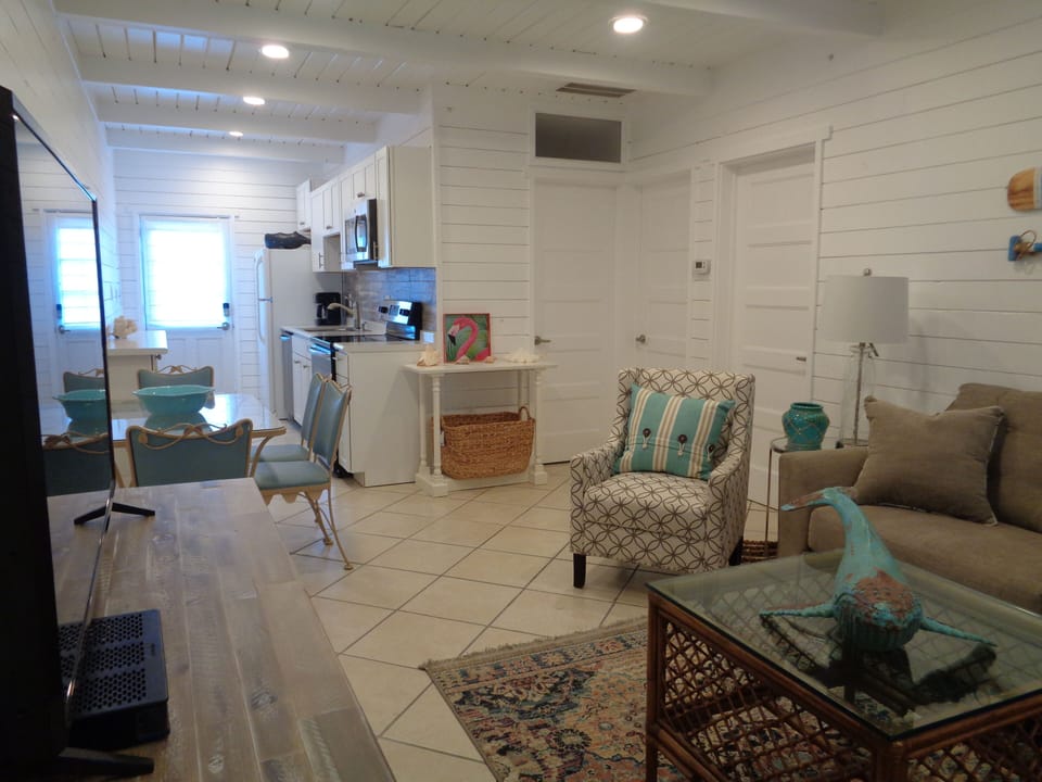 LIVING ROOM AREA