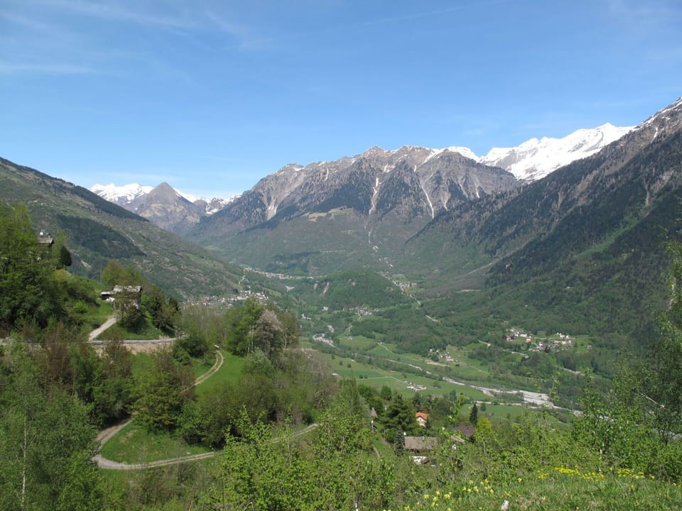 Mountain, Sky, Plant, Plant Community, Ecoregion, Natural Landscape, Natural Environment, Cloud, Grass, Grassland