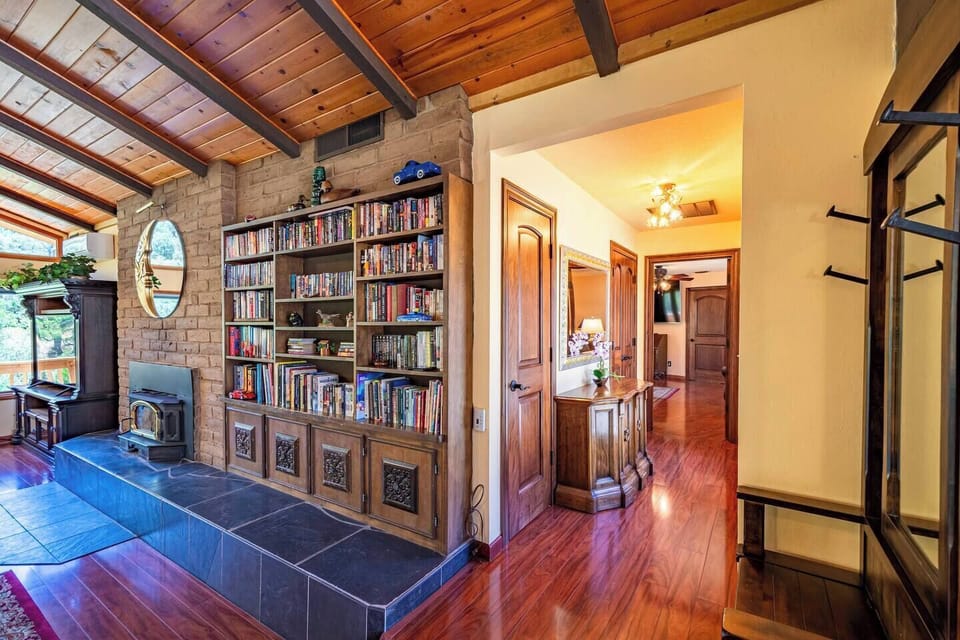 Pass to the Master Bedroom