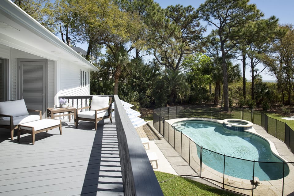 Koi Cottage | Balcony overlooking Private Pool - Koi Cottage | Balcony overlooking Private Pool