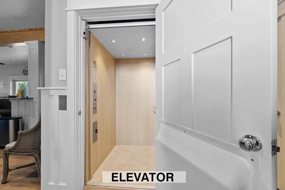 Surf-or-Sound-Realty-999-Bonzer-Beach-House-Elevator
