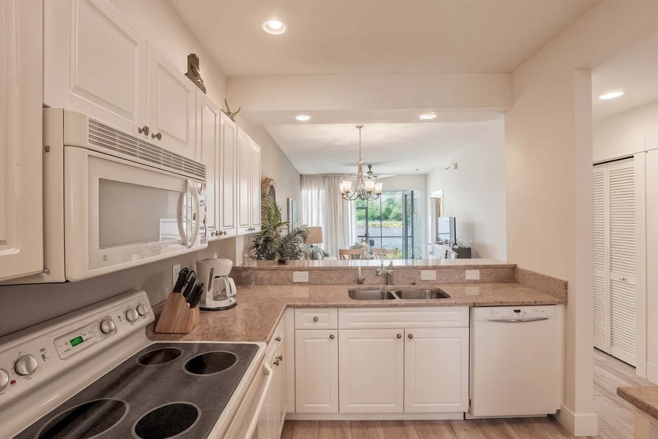 Fully-equipped Kitchen with All Appliances