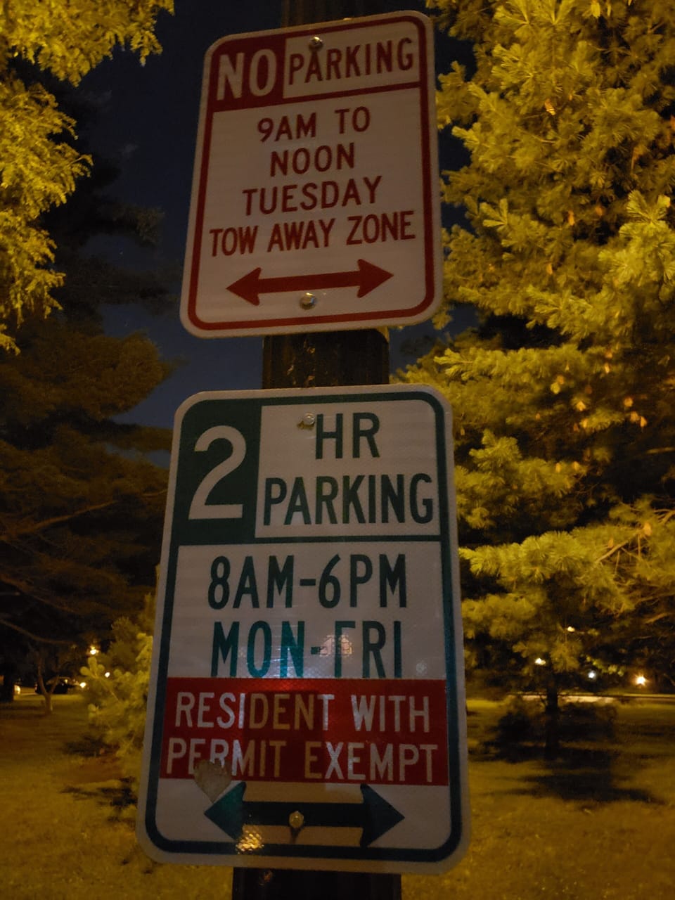 BE CAREFUL with parking! Please read check in message and house manual. 