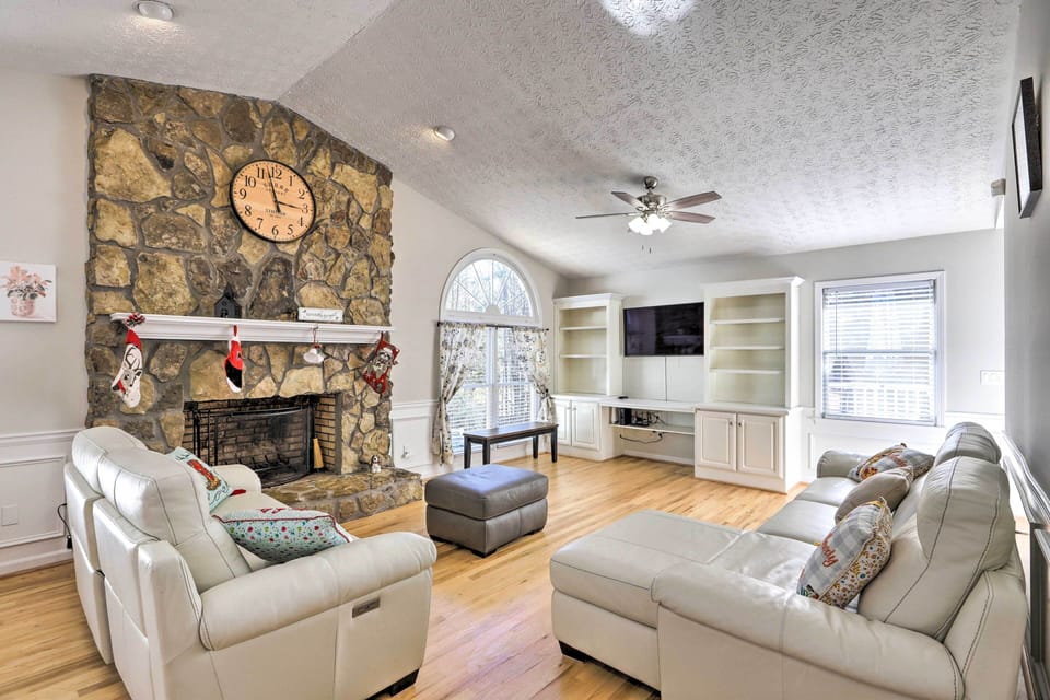 Suwanee Vacation Rental | 3BR | 2BA | Step-Free Entry | 2,800 Sq Ft