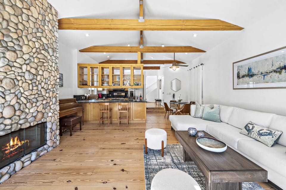 great room, perfect for guests