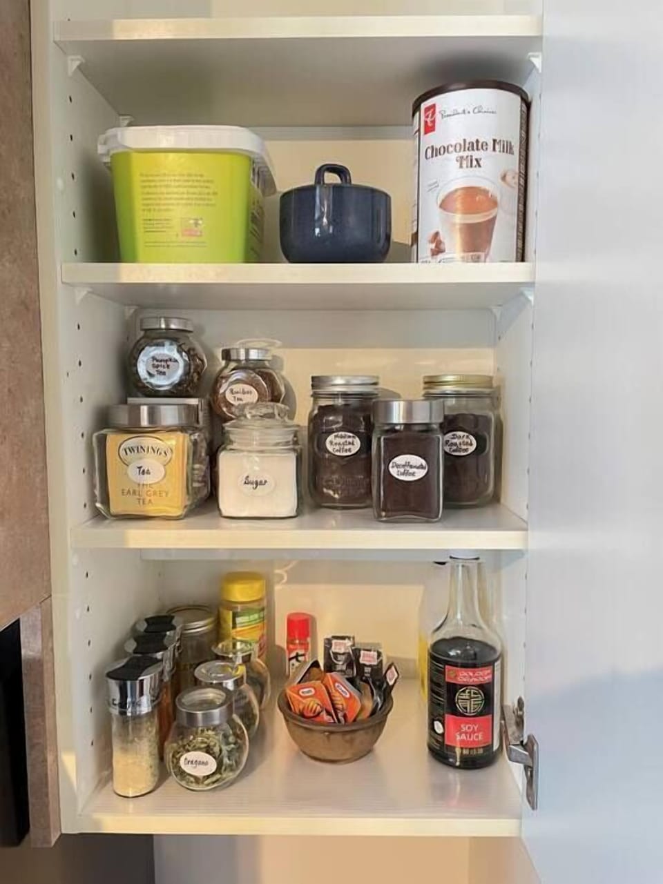 Coffee/tea and spices