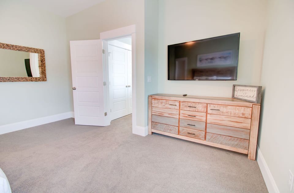 King En Suite on Third Level