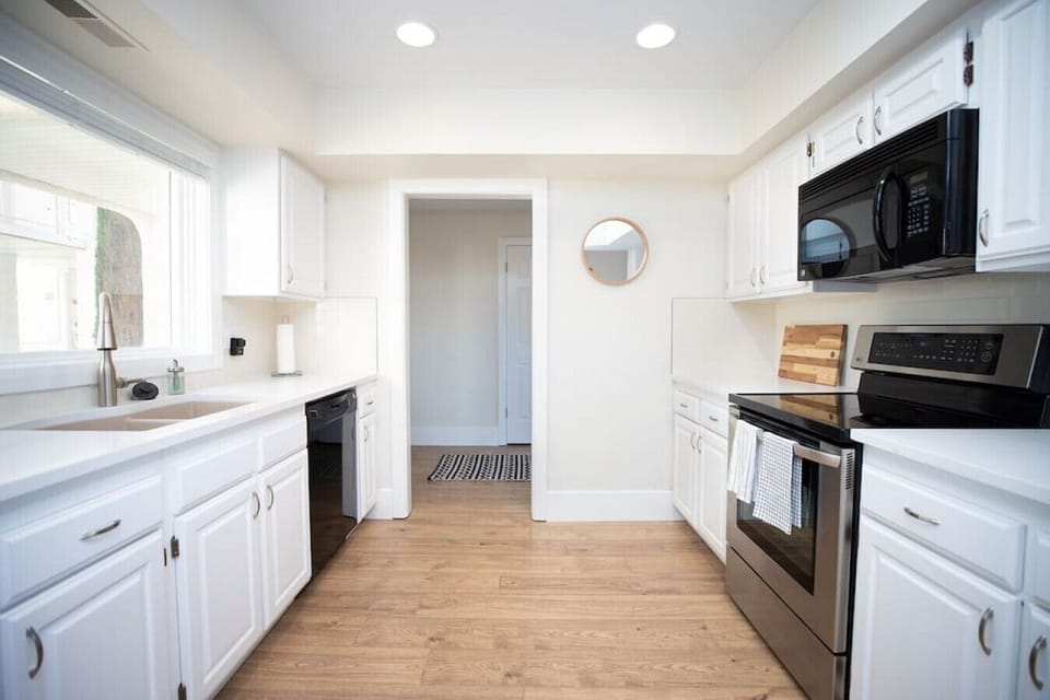 Fully stocked kitchen with upgraded appliances