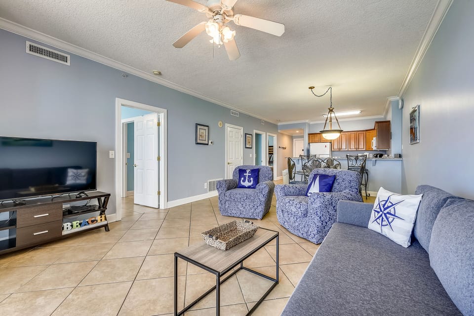 Gulf Front Living Area with Sleeper Sofa