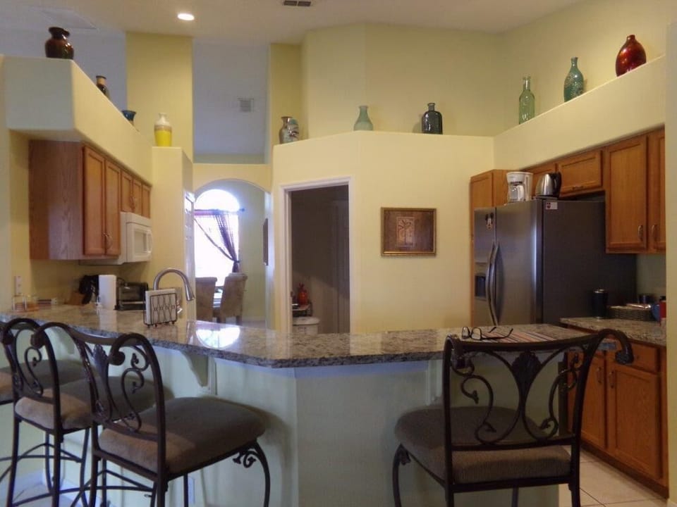 Large Stylish Kitchen.jpg