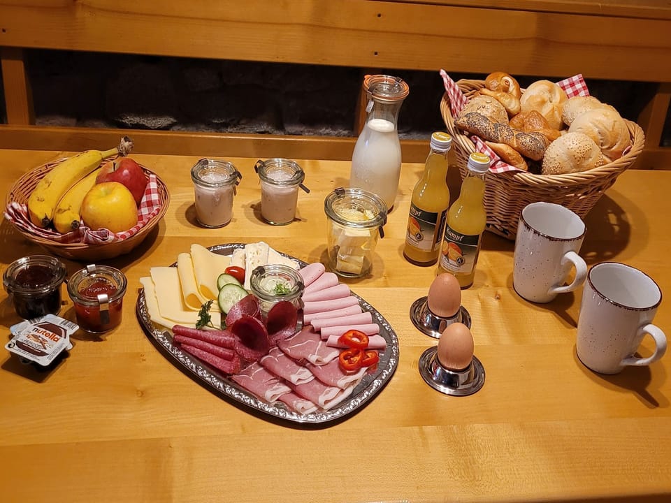 Breakfast meal