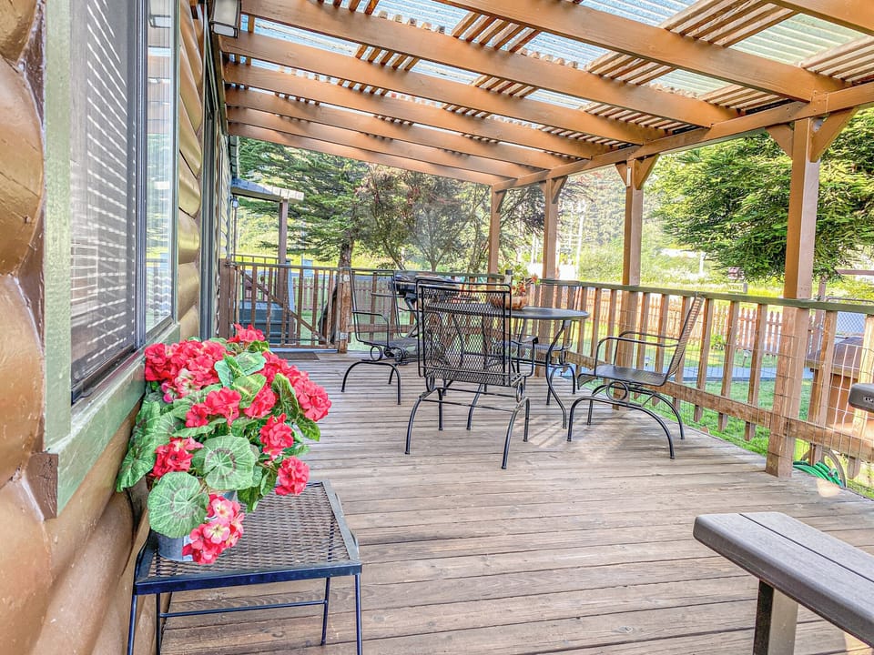 2120MV20Porch