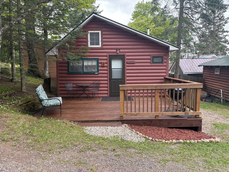 Bluegill cabin