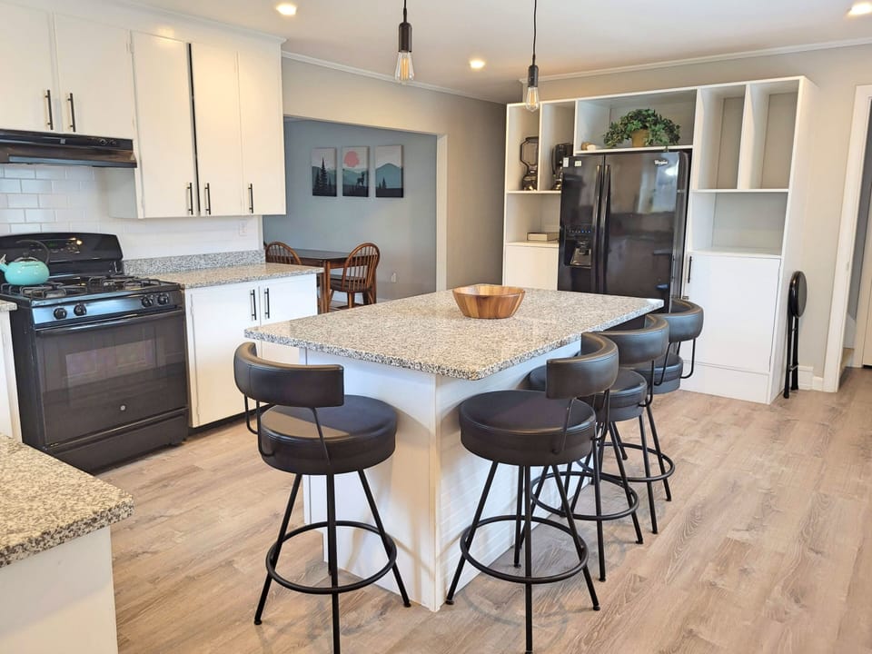 Kitchen from entry