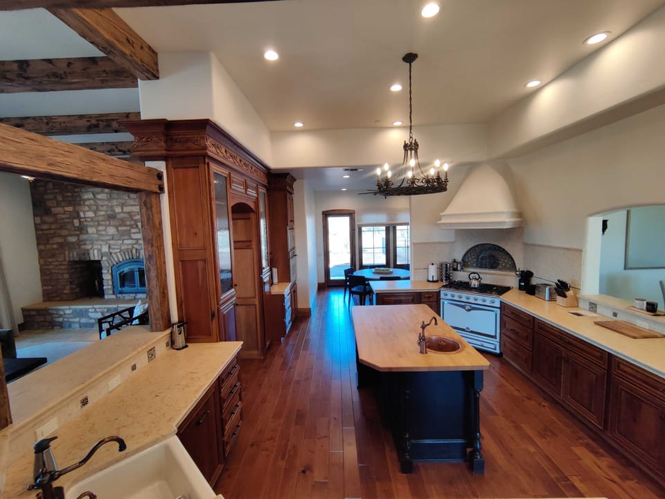 Prepare a superb meal at the estate, or enjoy one of Paso Robles