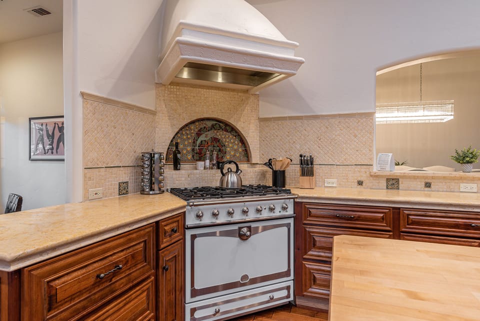 High quality oven and stove make cooking easy