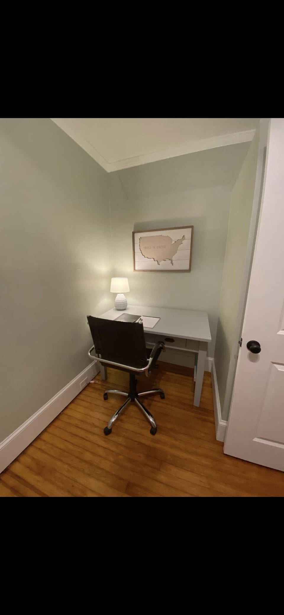 Desk area in Bedroom 2