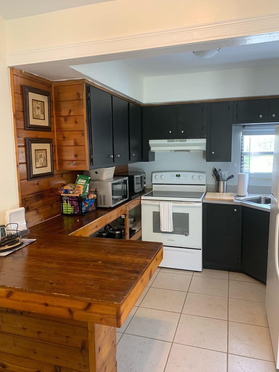 Stocked kitchen 
