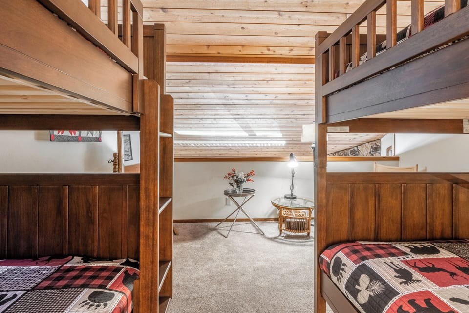 Loft - 2 Twin over Twin Bunk Beds (4 Twins Total)