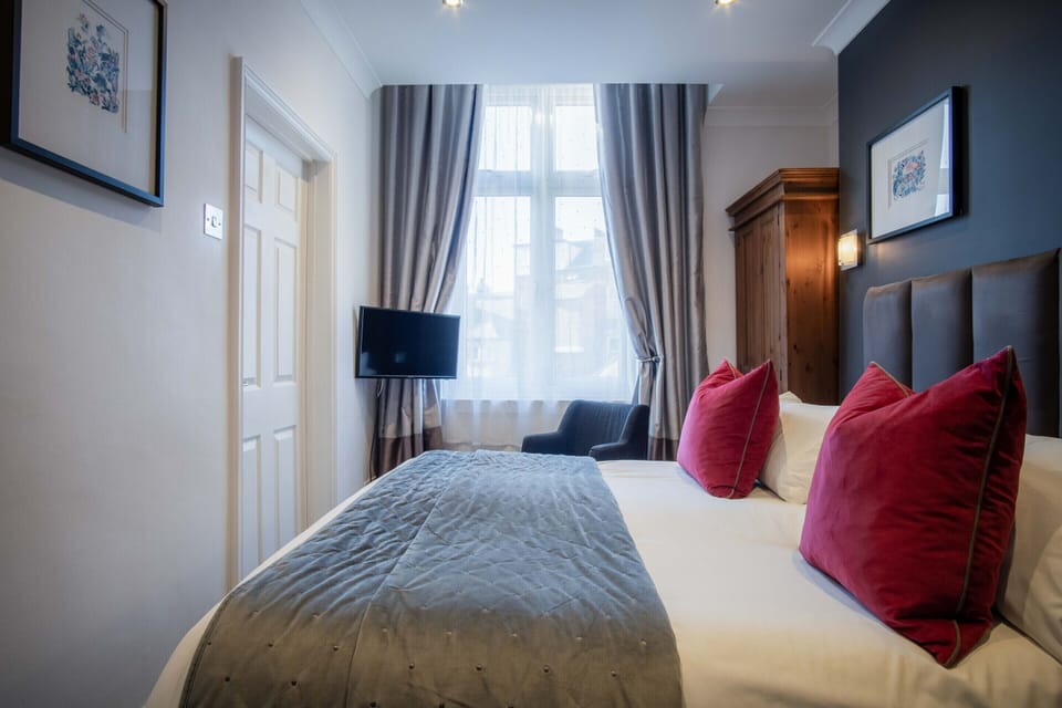 Double room with king size bed