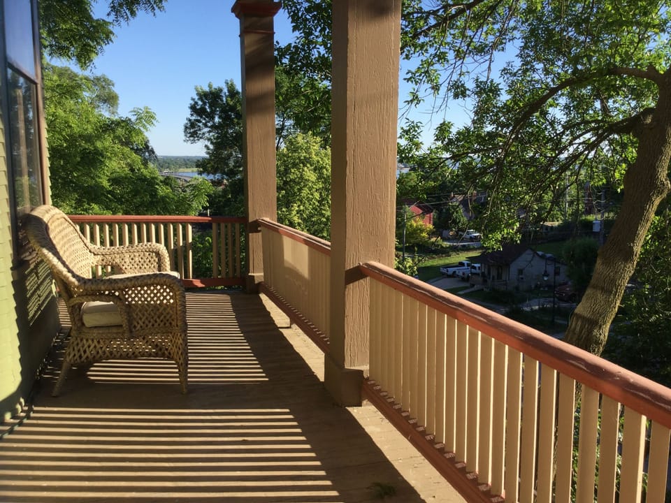 Private front porch