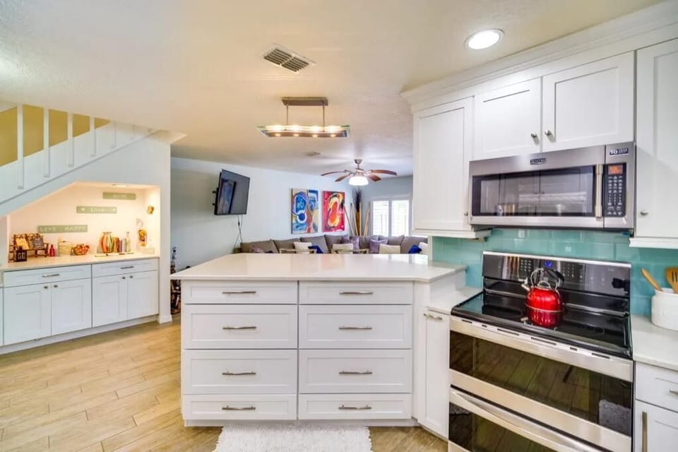 Modern Kitchen