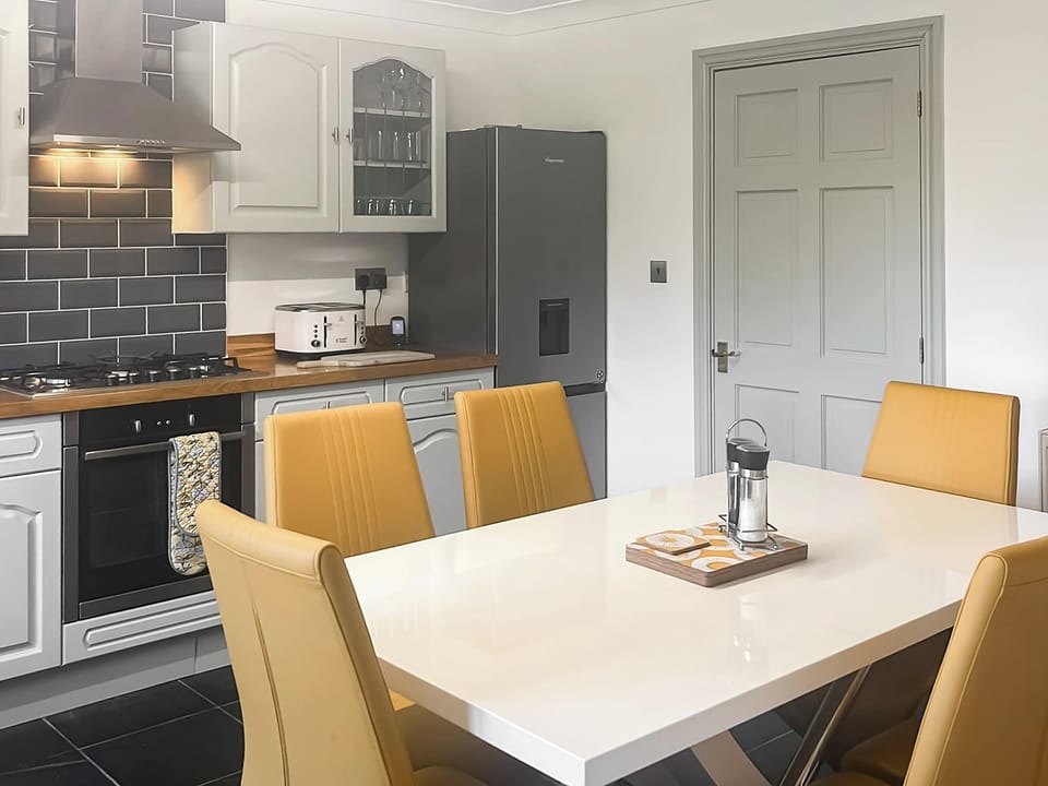 Dining Area | Ty&rsquo;n-y-Canol, Johnston, near Haverfordwest