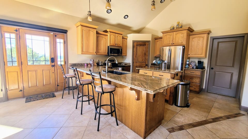 full size kitchen