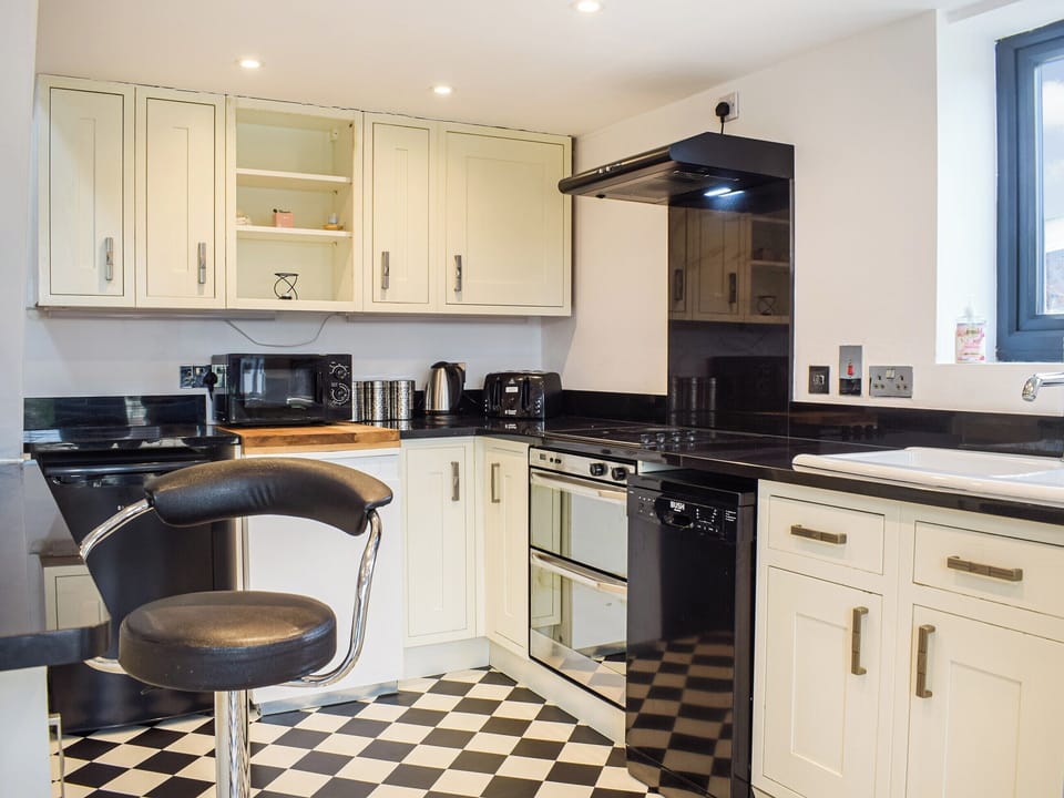 Kitchen area | The Potting Shed, Sutton