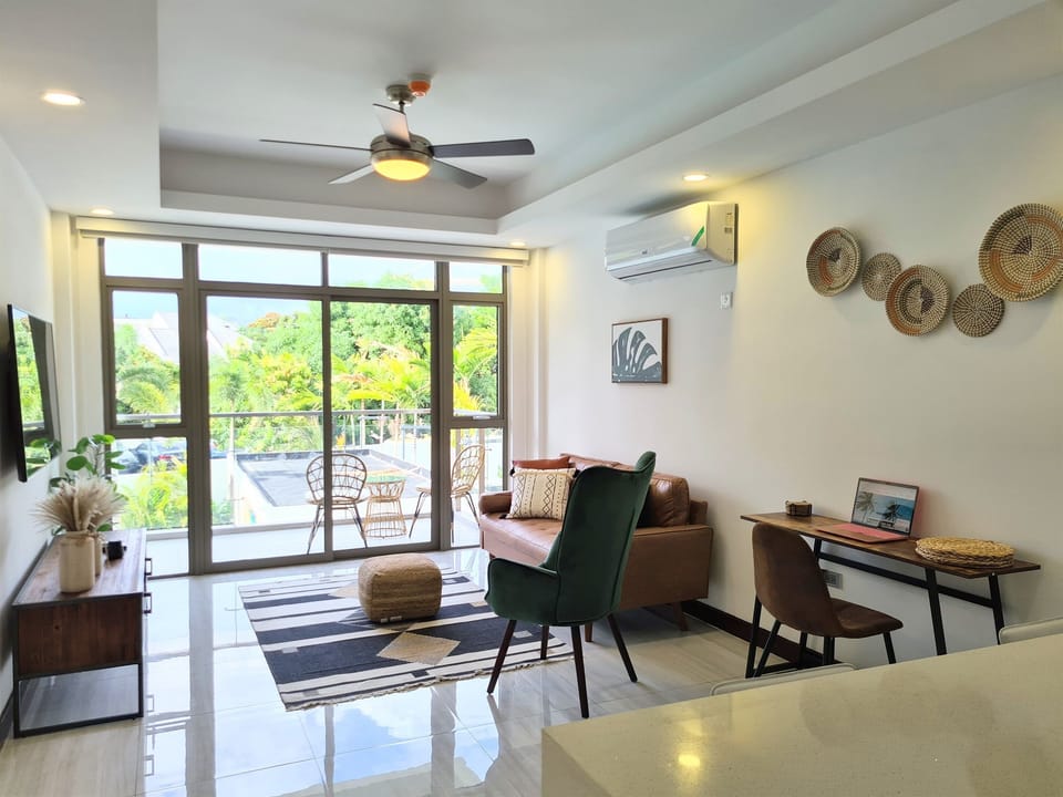 Open Concept Living Room & Kitchen