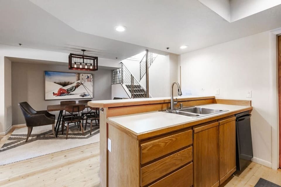 Kitchen Island with Seating for Four - View