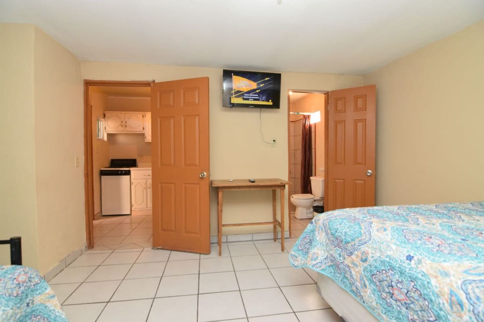 Down town San Felipe Mexico vacation rental studio 4 - Flatscreen TV
