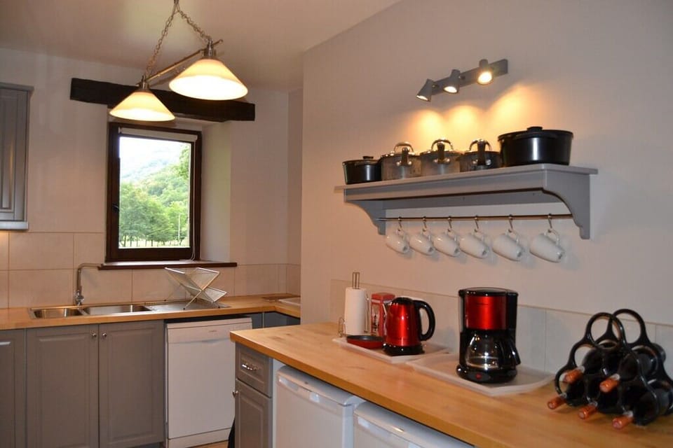 Dishwasher, kettle, drip coffeemaker