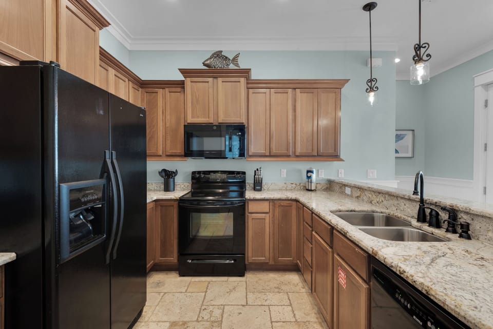 Fully Stocked Kitchen