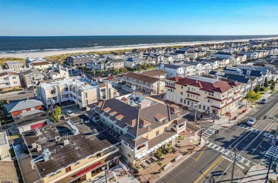 Building Proximity to Beach