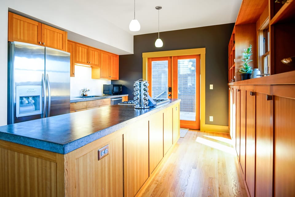 Use the fully outfitted kitchen to cook a meal, make a snack, or serve take-out.