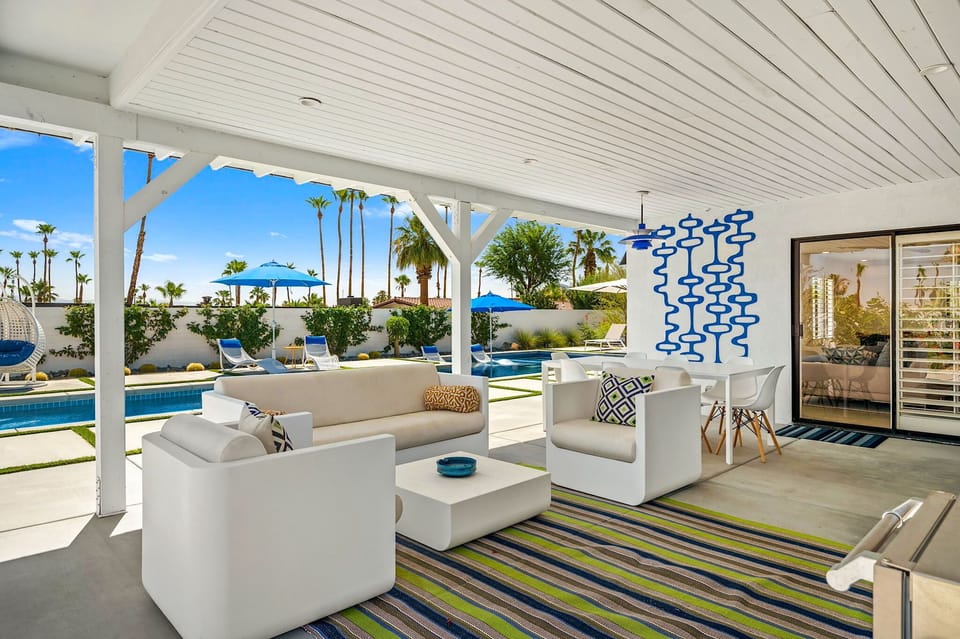 Covered patio with TV