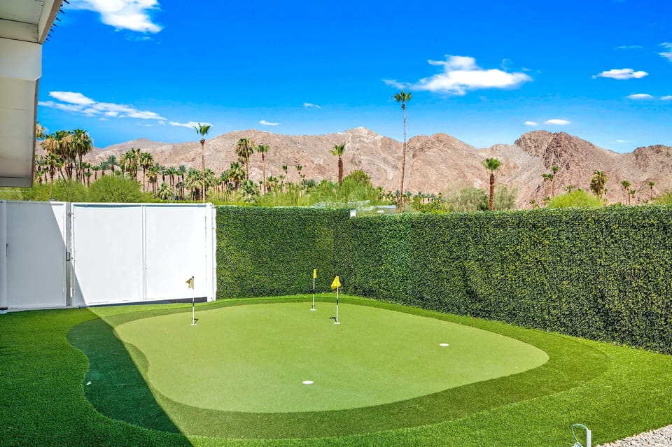 Putting green